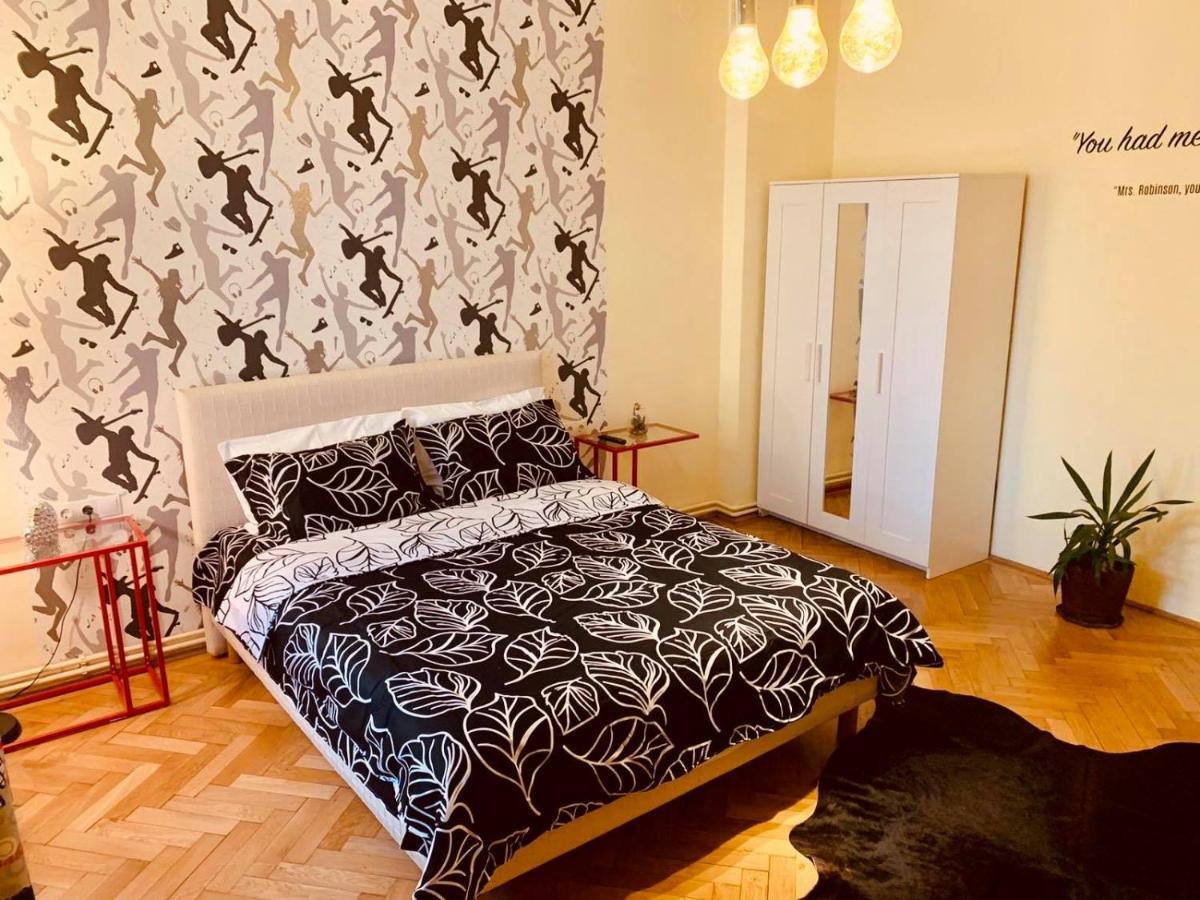 Cinematheque Ultracentral Apartment Сибиу Екстериор снимка