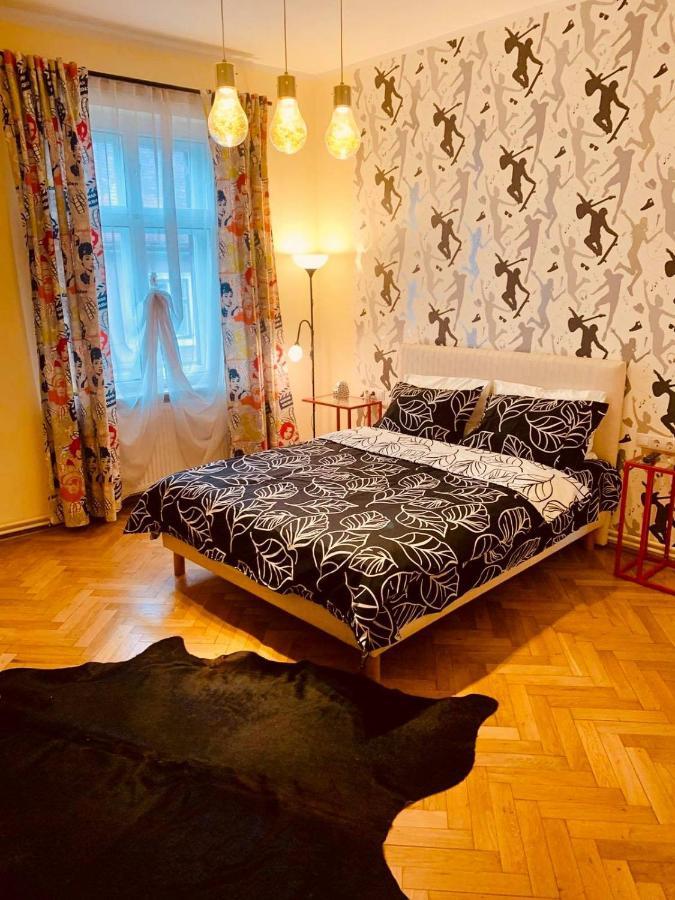 Cinematheque Ultracentral Apartment Сибиу Екстериор снимка